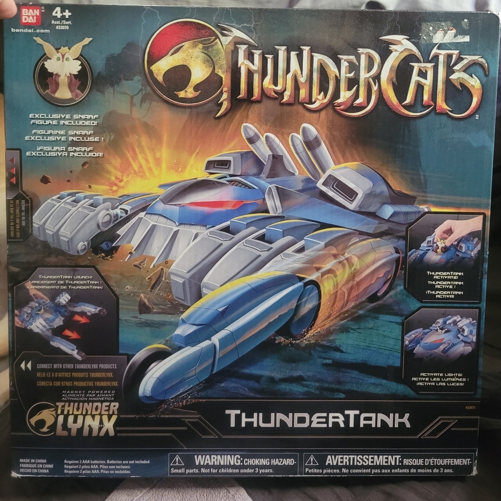 BANDAI  thundertank Collectible